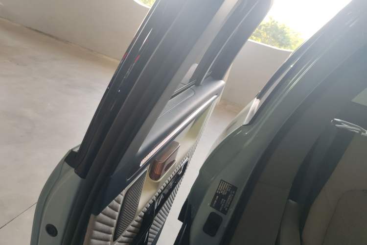 Used Zeekr MIX 2025 Long-Range Intelligent Driving Edition
