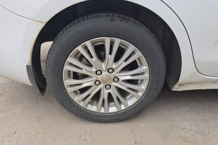 Used Buick GT 2017 15N Automatic Elite Version
