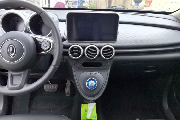 Used ORA Black Cat 2021 351 km Standard Version Audio And AC Panel