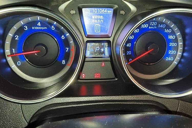 Used Hyundai Elantra (5th Generation / Langdong) 2012 1.6L Automatic Prestige Model
