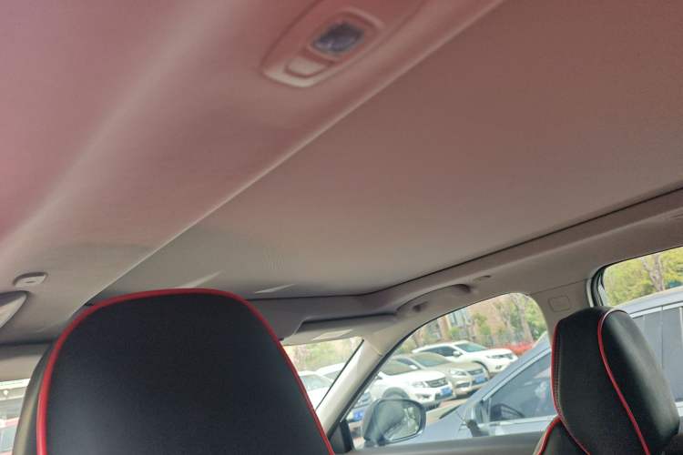 Used Nissan X-Trail 2023 e-POWER Ultra-Hybrid Dual-Motor All-Wheel-Drive Luxury Edition Headliner