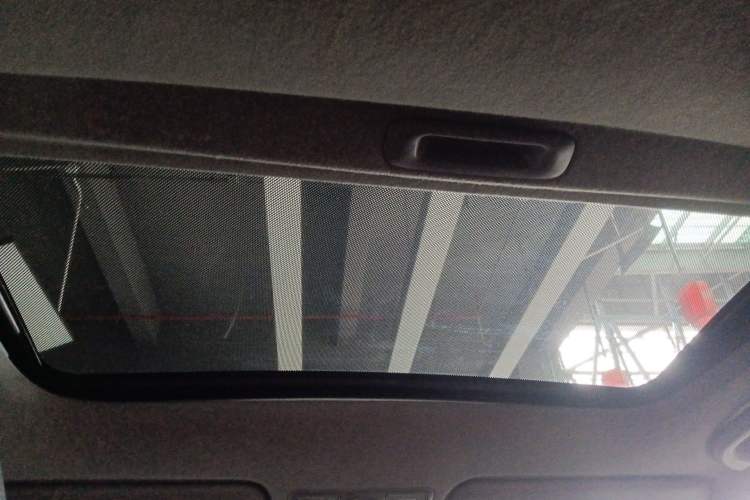 Used Hyundai Verna Ray 2014 1.4L Automatic GLX Headliner