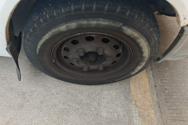 Used Ford Classic Transit 2015 2.8T Diesel Multi-Function Vehicle Short Wheelbase 6-Seater Mid-Roof Edition JX493ZLQ4