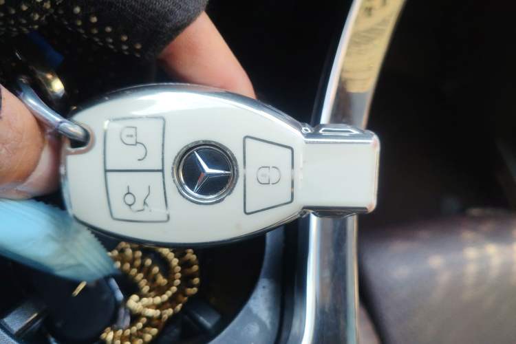 Used Mercedes-Benz GLC 2016 GLC 260 4MATIC Luxury Model