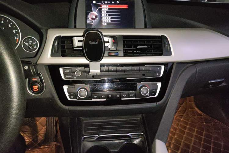 Used BMW 3 Series GT 2017 320i Sport Edition