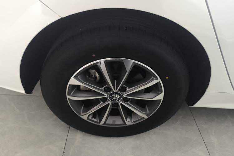 Used BYD Qin PLUS 2024 HONOR Edition DM-i 55KM Leading Model Right Rear Wheel Hub