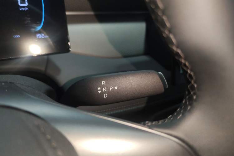 Used BYD Qin PLUS  Gear Lever