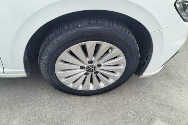 Used Volkswagen Lavida 2021 1.5L Automatic Comfort Edition
