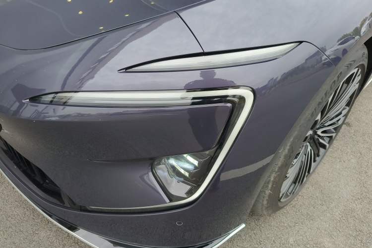 Used Avatr 12 2026 Ultra Pure-Electric All-Wheel-Drive Version Left Front Headlight