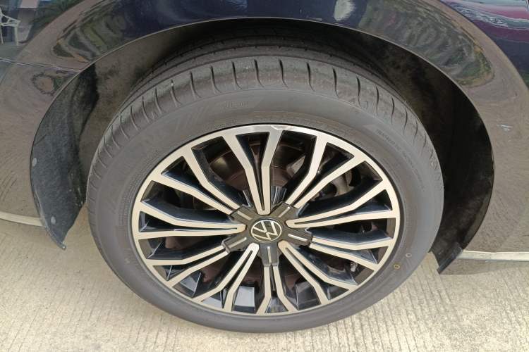 Used Volkswagen Phideon 2021 380TSI Luxury Edition
