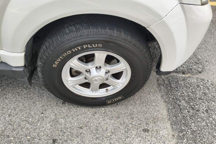 Used Haval H5 Classic 2012 ZhiZun Edition Green & Quiet 2.0T Automatic All-Wheel Drive Comfort Model
