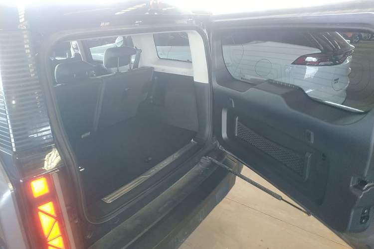 Used iCAR 03 2024 501km Range Two-Wheel Drive Long-Range Smart Trend Edition Trunk