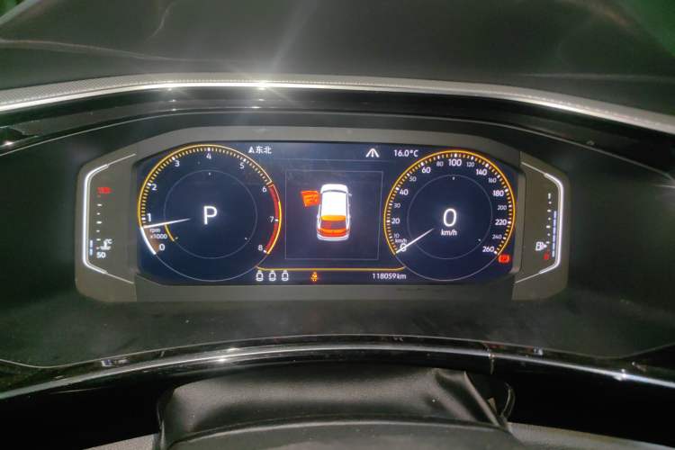 Used Volkswagen Tayron 2019 330TSI Two-Wheel Drive Luxury Model China VI Standard Odometer Close Up