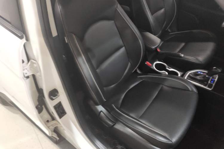 Used Hyundai ix25 2017 1.6L Automatic Smart Version
