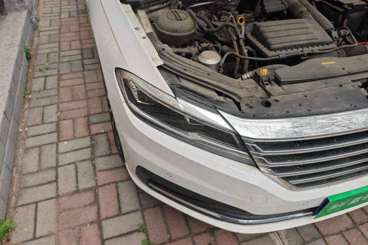 Used Volkswagen Lavida 2019 280TSI DSG Luxury Edition China VI Standard Right Front Headlight