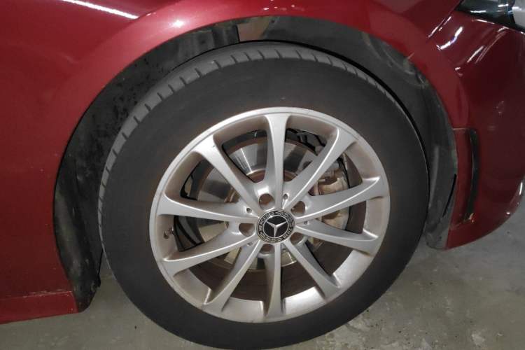 Used Mercedes-Benz A-Class 2020 A 200 L Sport Sedan Right Front Wheel Hub