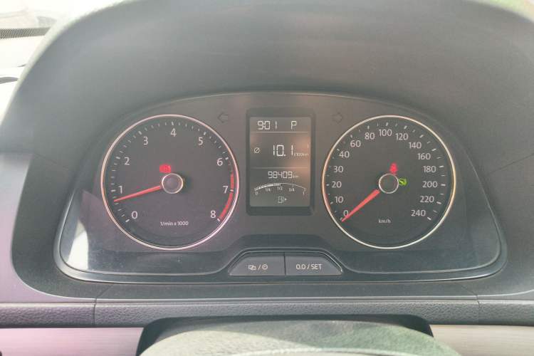 Used Volkswagen Lavida 2013 Restyled Classic 1.6L Automatic Comfort Edition Instrument Cluster