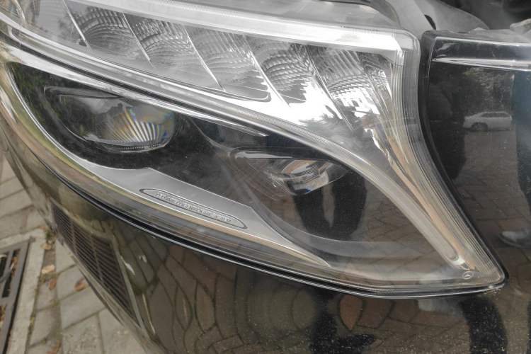 Used Mercedes-Benz V-Class 
