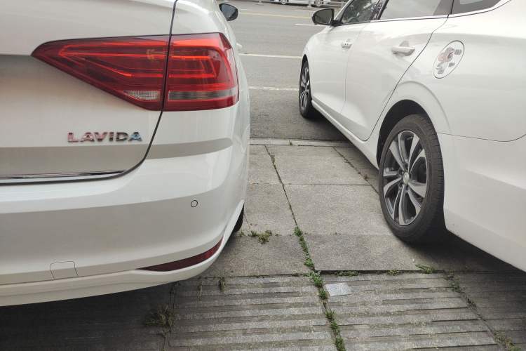 Used Volkswagen Lavida 2015 1.6L Automatic Comfort Edition