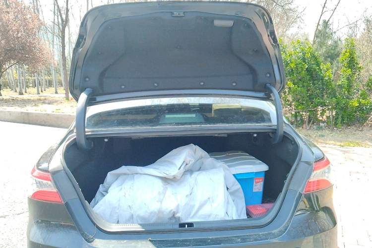 Used Toyota Camry 2019 2.0G Luxury Edition China VI Standard Trunk