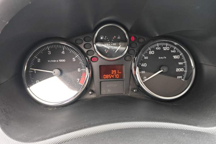 Used Peugeot 207 2011 Sedan 1.4L Manual Yule Edition
