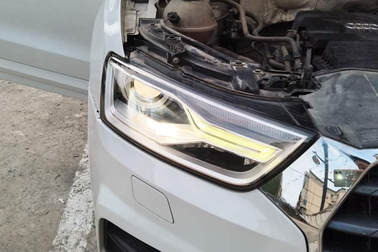 Used Audi Q3 2016 30 TFSI Fashion Model Right Front Headlight