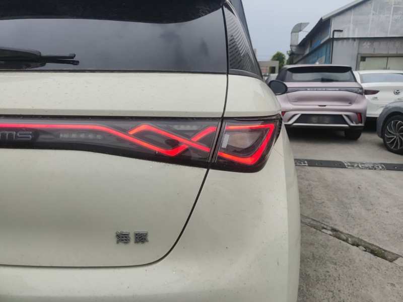 Used BYD Dolphin 2025 420km Fashion Edition — 7