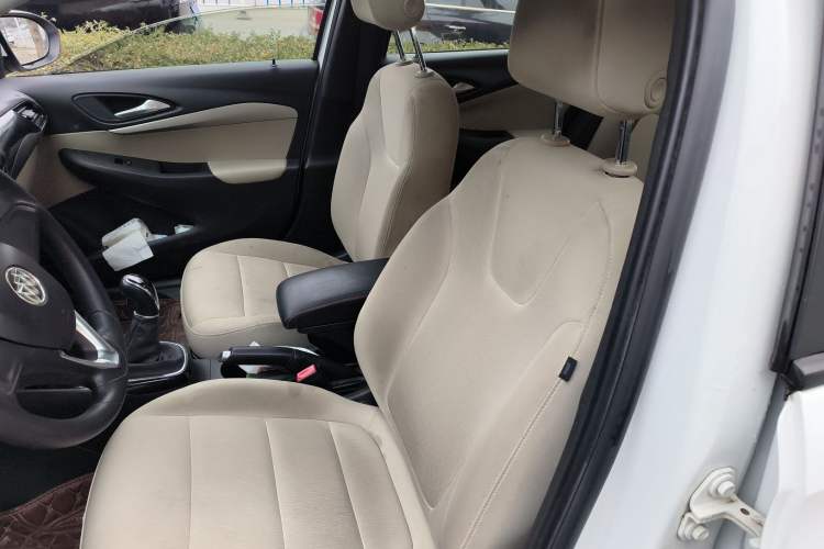 Used Buick Excelle 2018 15N Manual Elite Version Left Front Seat
