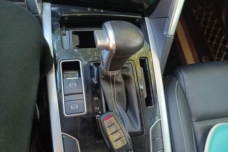 Used Haval H7 2019 2.0T Enjoyment Model China VI Standard Gear Lever