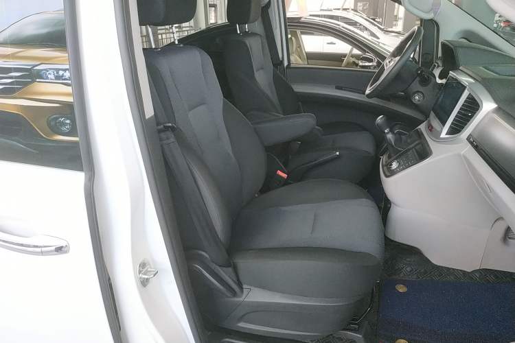 Used JAC Refine M4 2021 2.0L Manual Commercial Edition