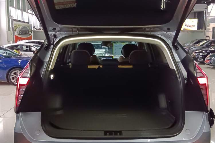 Used Geely Auto FX11 2023 1.5TD DCT Prestige Edition
