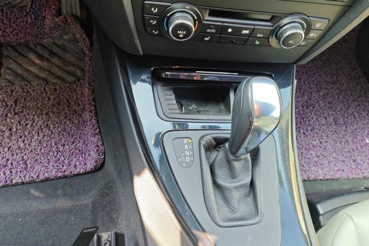 Used BMW 3 Series 2009 320i Convertible Coupe