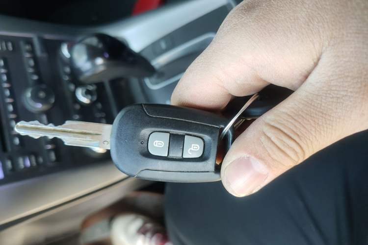 Used Chevrolet Captiva 2014 2.4L 4x4 Flagship Edition 7 Seats