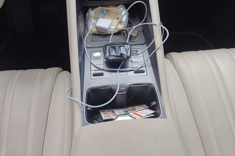 Used BYD Song L EV 2024 662 km Excellence Version Gear Lever