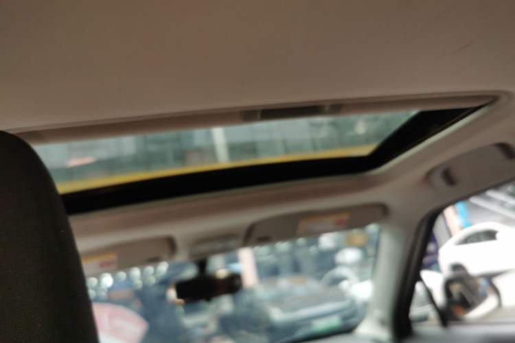 Used MG 3SW 2015 1.5L AMT Elite Model
