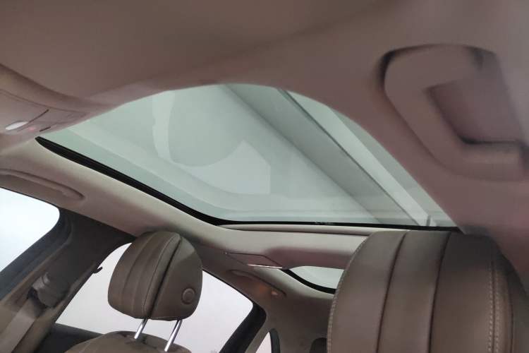 Used Mercedes-Benz E-Class 2022 Revised Version E 300 L Fashion Edition
