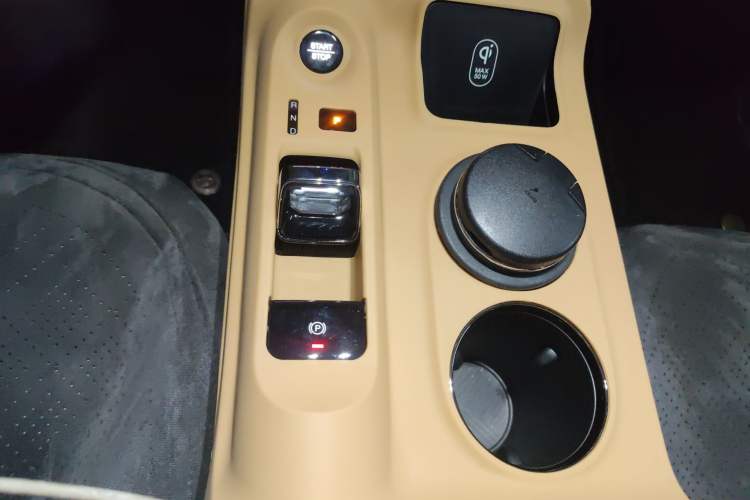 Used GAC Trumpchi E8 New Energy 2024 150km Dragon Roar Starry Night+
