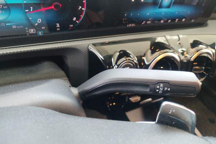 Used Mercedes-Benz A-Class 2019 A 200 L Gear Lever