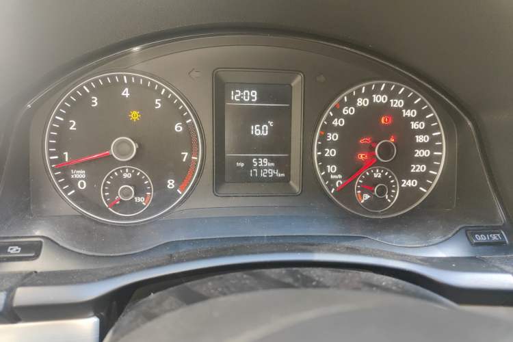 Used Volkswagen Sagitar 2009 1.6L Manual Comfort Edition