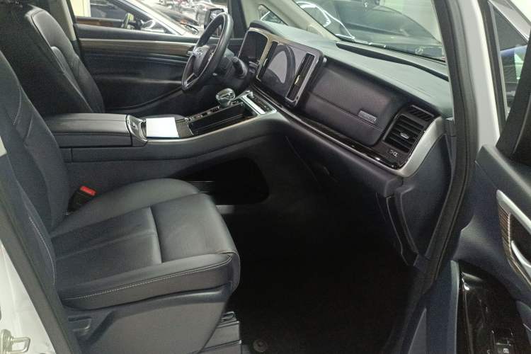 Used GAC Trumpchi M8 2023 Lingxiu Series 390T Deluxe Edition Right Front Seat