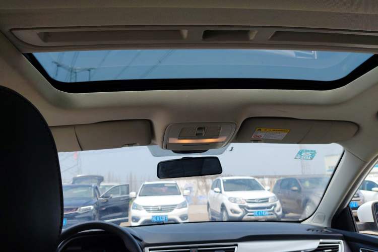 Used Roewe i5 2020 1.5L Automatic 4G Connect Luxury Flagship Edition