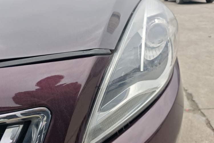 Used Haima Fumei 2014 M5 1.6L Automatic Elite Model Left Front Headlight