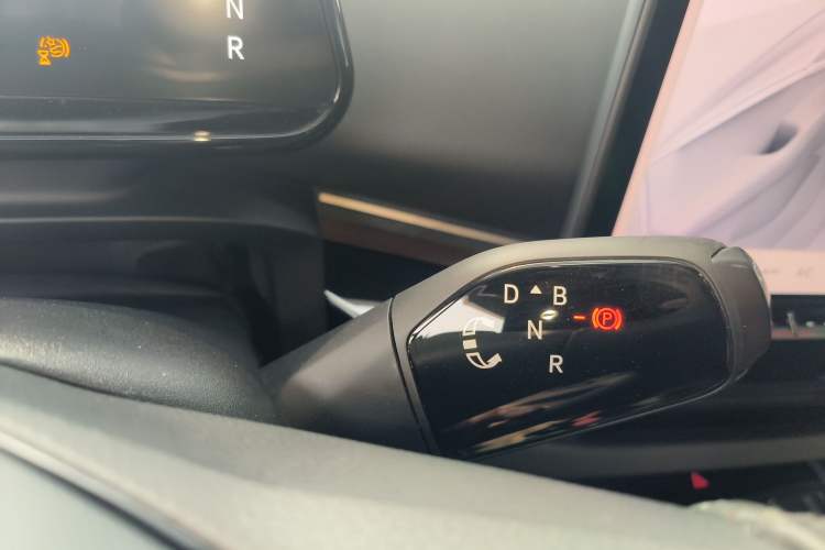 Used Volkswagen ID.UNYX 2024 Pro Long-Range Version