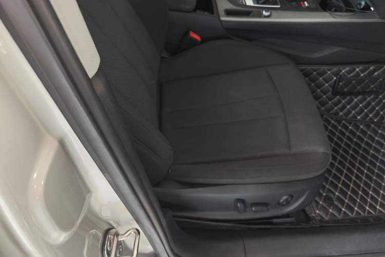 Used Audi A4L 2019 40 TFSI Ambition China VI