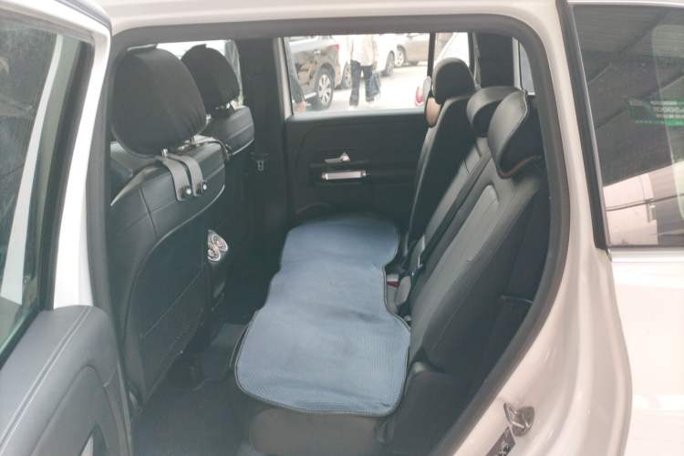 Used Mercedes-Benz GLB 2020 GLB 180 Fashion Model Left Rear Seat