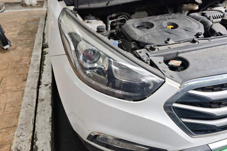 Used Hyundai ix35 2015 2.0L Automatic 2WD Comfort Edition China IV Standard Right Front Headlight