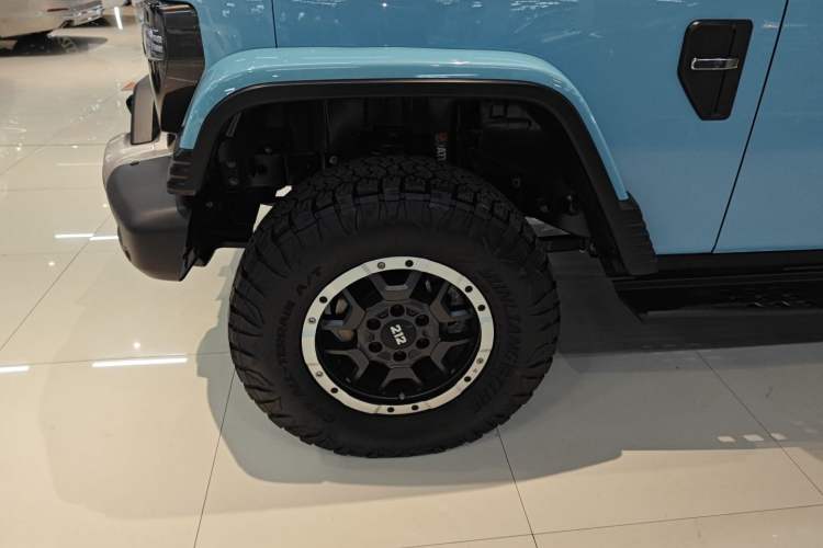 Used 212 T01 2025 2.0T Changfeng
