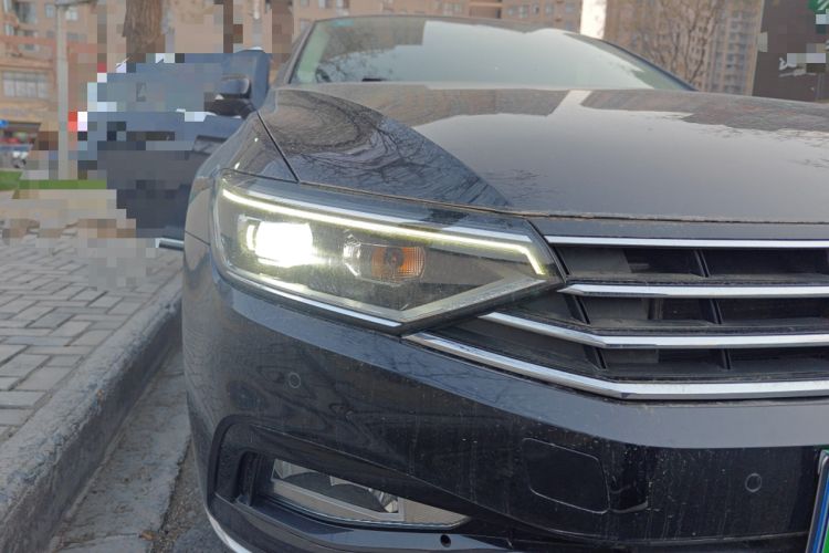 Used Volkswagen Magotan 2020 330TSI DSG Luxury Edition Right Front Headlight