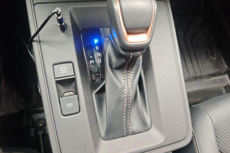 Used Toyota FRONTLANDER 2026 Model 2.0L CVT Comfort Edition Gear Lever