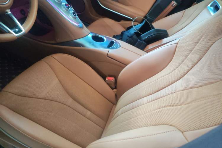 Used ORA Lightning Cat 2022 555 km Luxury Edition